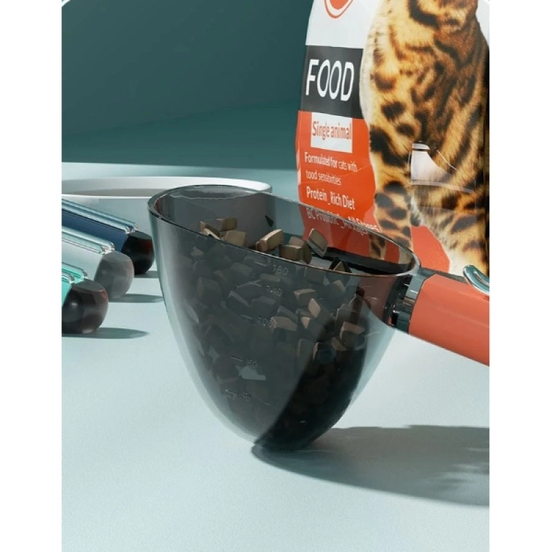Klipsli ve Ölçekli Kedi Köpek Mama Küreği (Torba Kilitleme Özellikli & 180 ml)